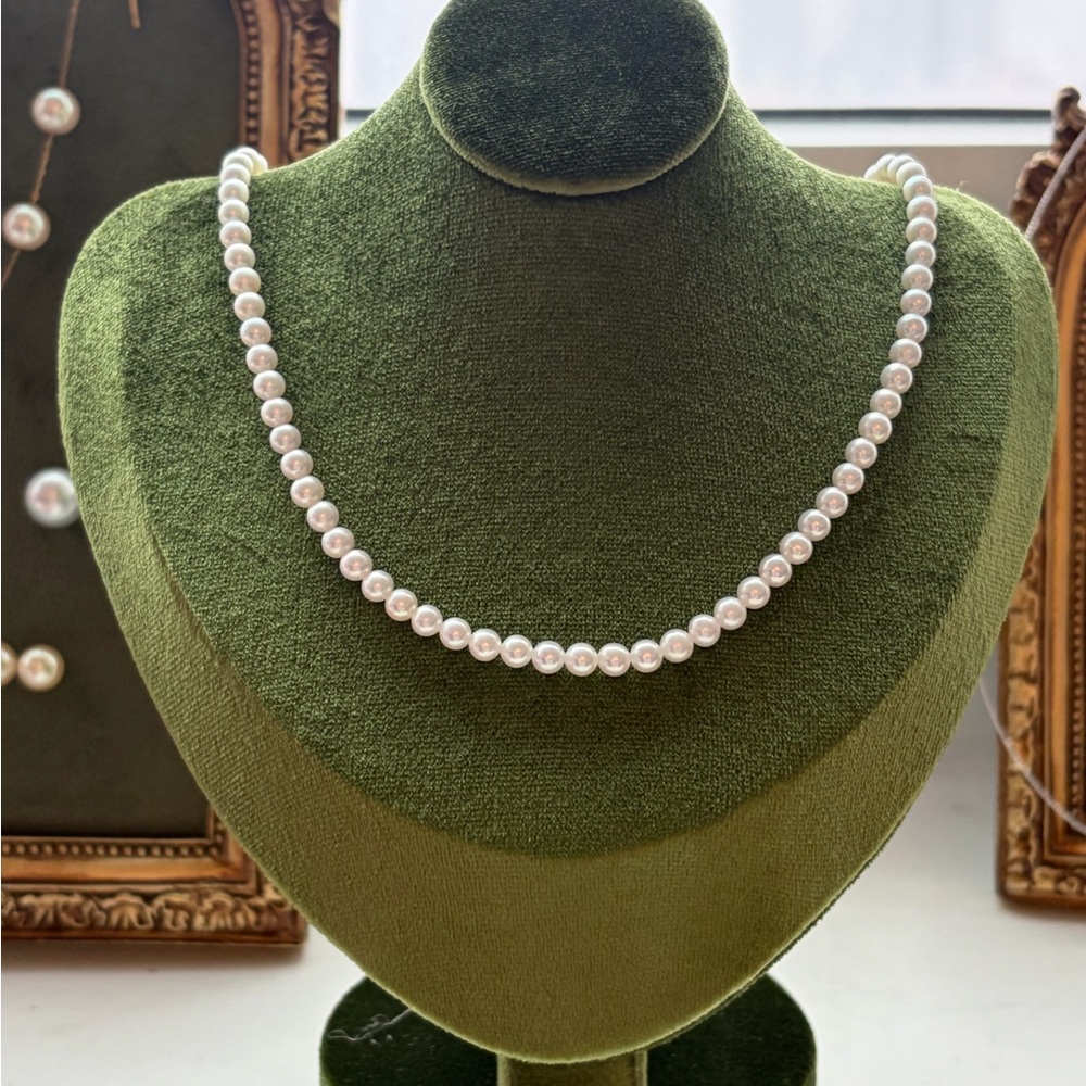 Moving Sale 🌟 Tiny Pearl Necklace - 18K Gold Clasp - 4.2mm Up
